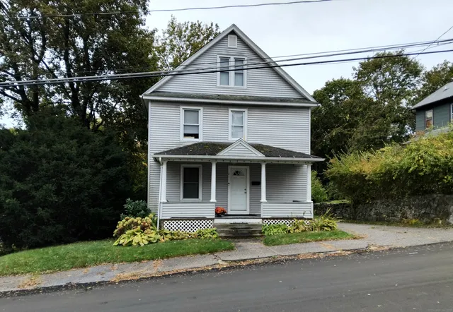 $279,900 | 21 Roosevelt Avenue, Torrington, CT 06790