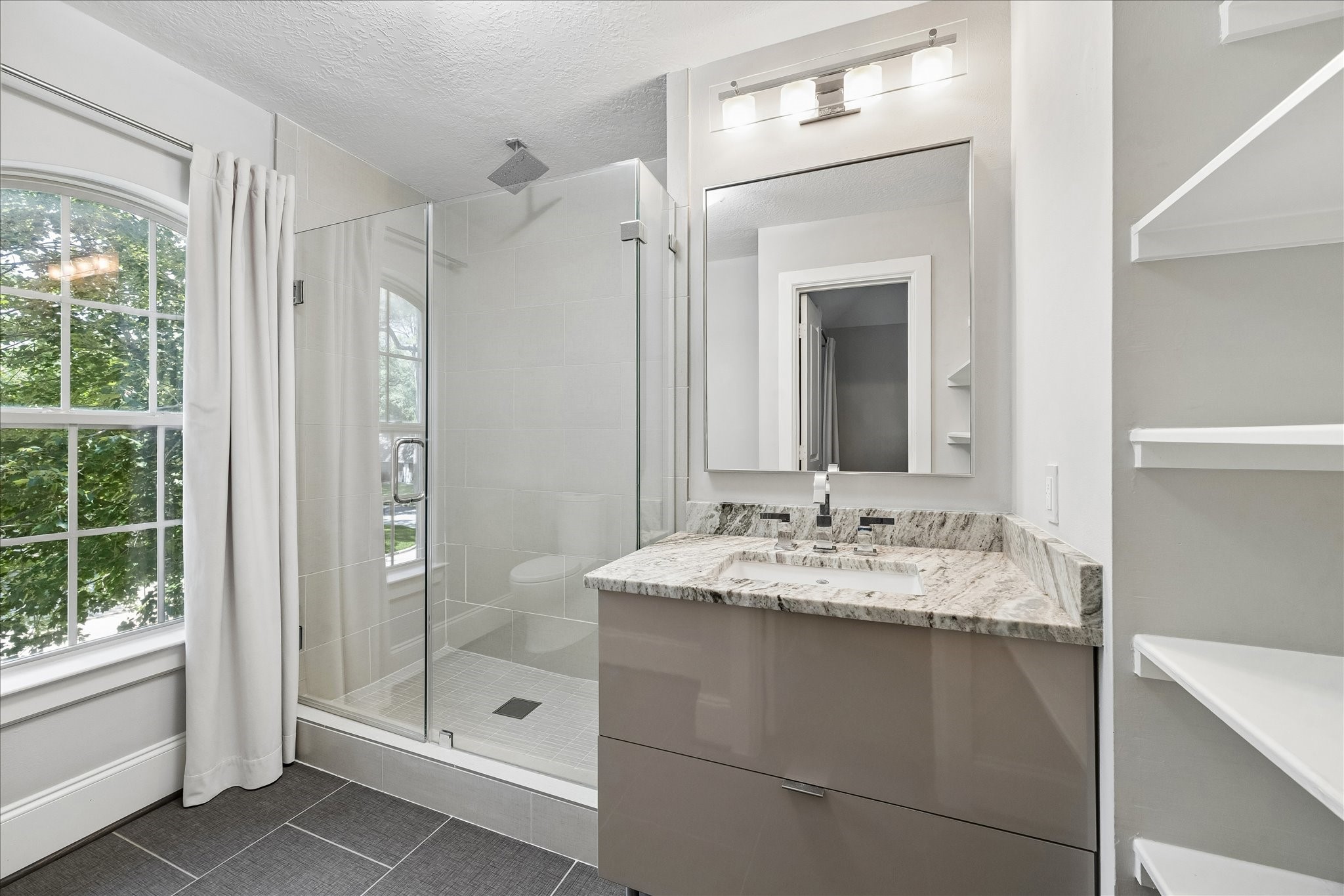 14855 Perthshire Road Houston, TX 77079 - Photo 32 of 43