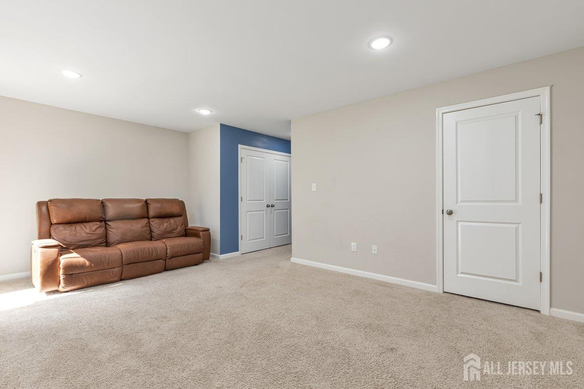 1302 Hights Farm Road North Monroe Township, NJ 08831 - Photo 7 of 39