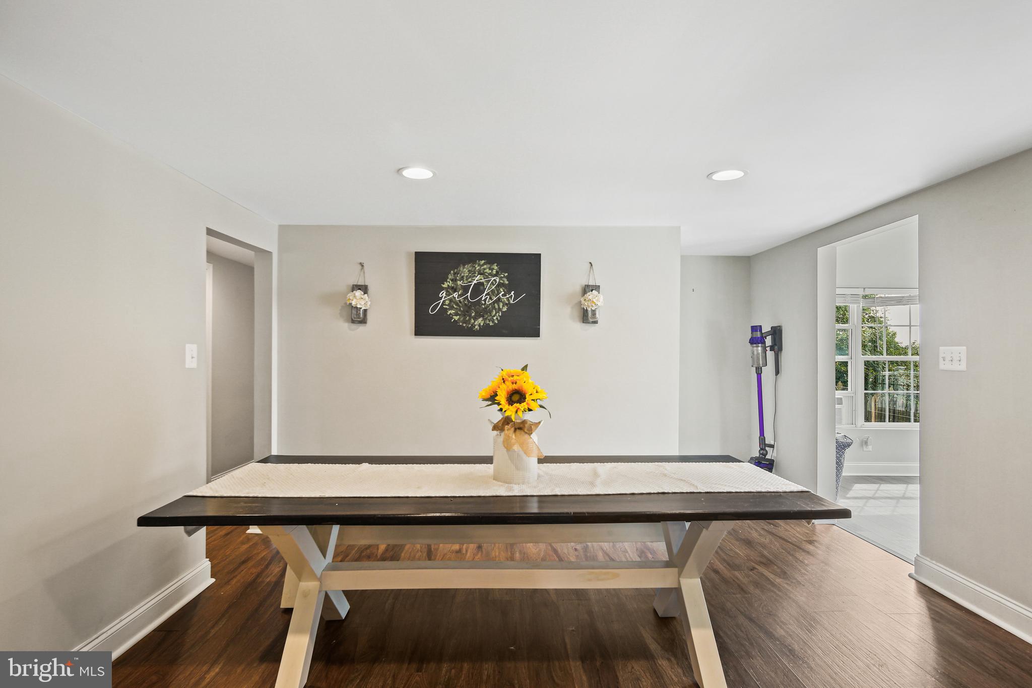4535 Salem Bottom Road Westminster, MD 21157 - Photo 13 of 43 Dining area