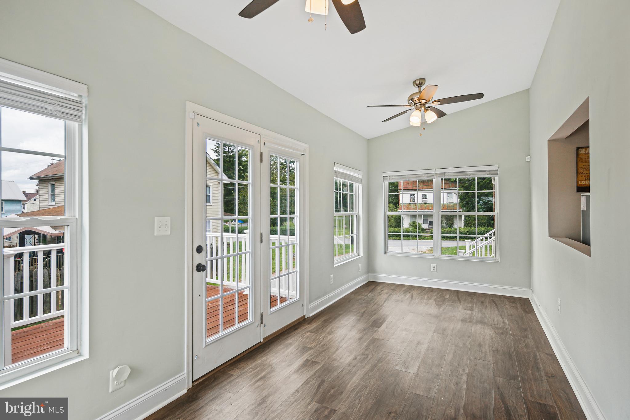 4535 Salem Bottom Road Westminster, MD 21157 - Photo 15 of 43 Sunroom