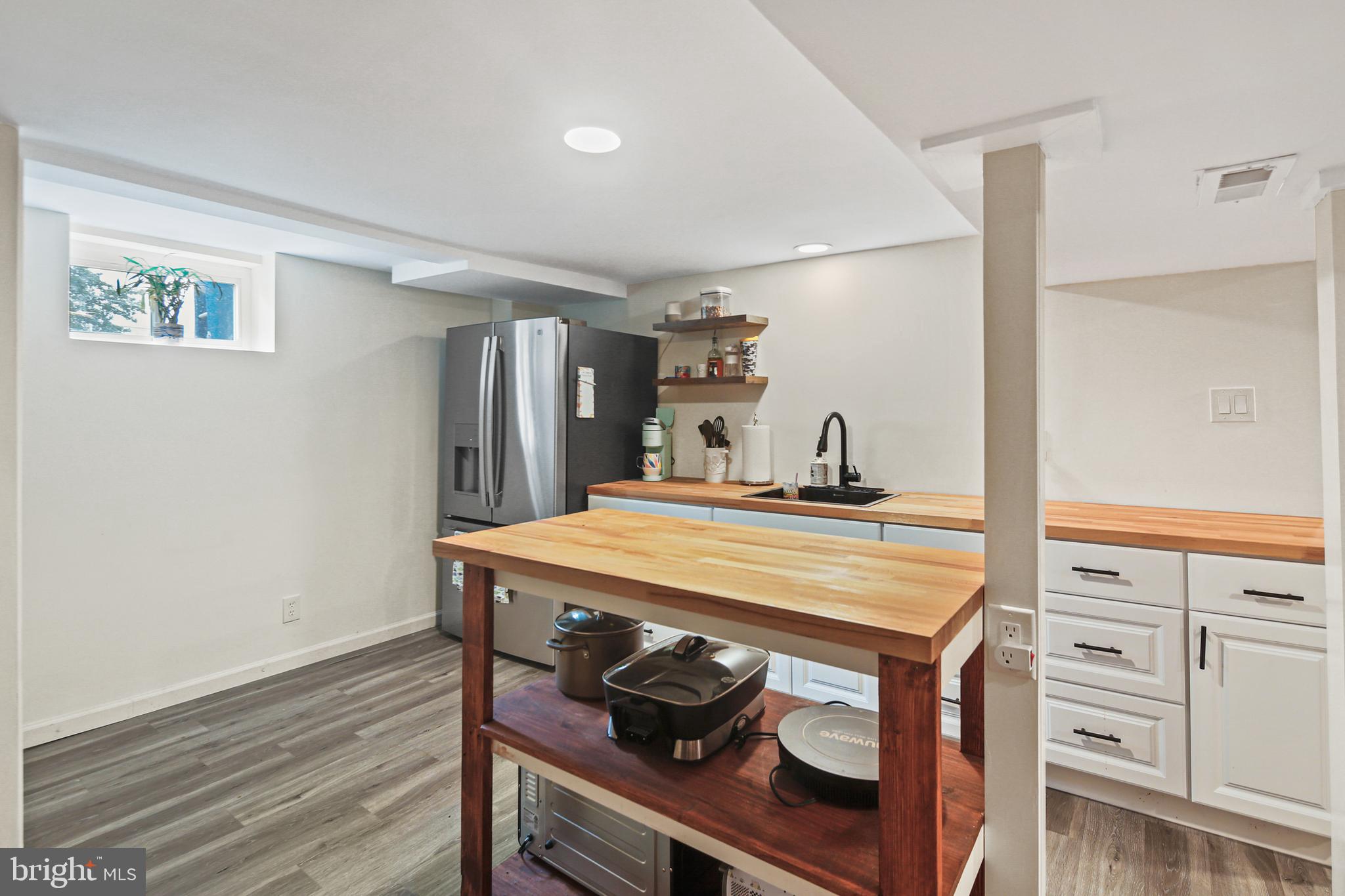 4535 Salem Bottom Road Westminster, MD 21157 - Photo 28 of 43 Kitchenette in lower level