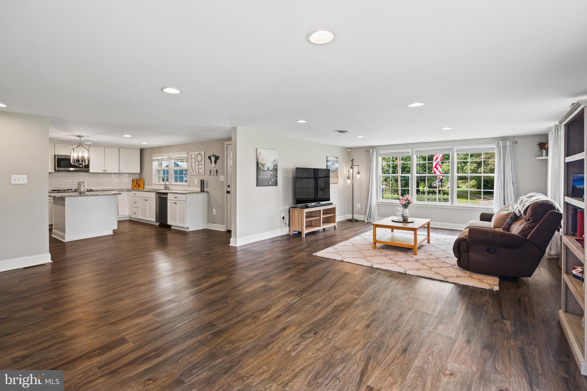 4535 Salem Bottom Road Westminster, MD 21157 - Photo 7 of 43 View from entry