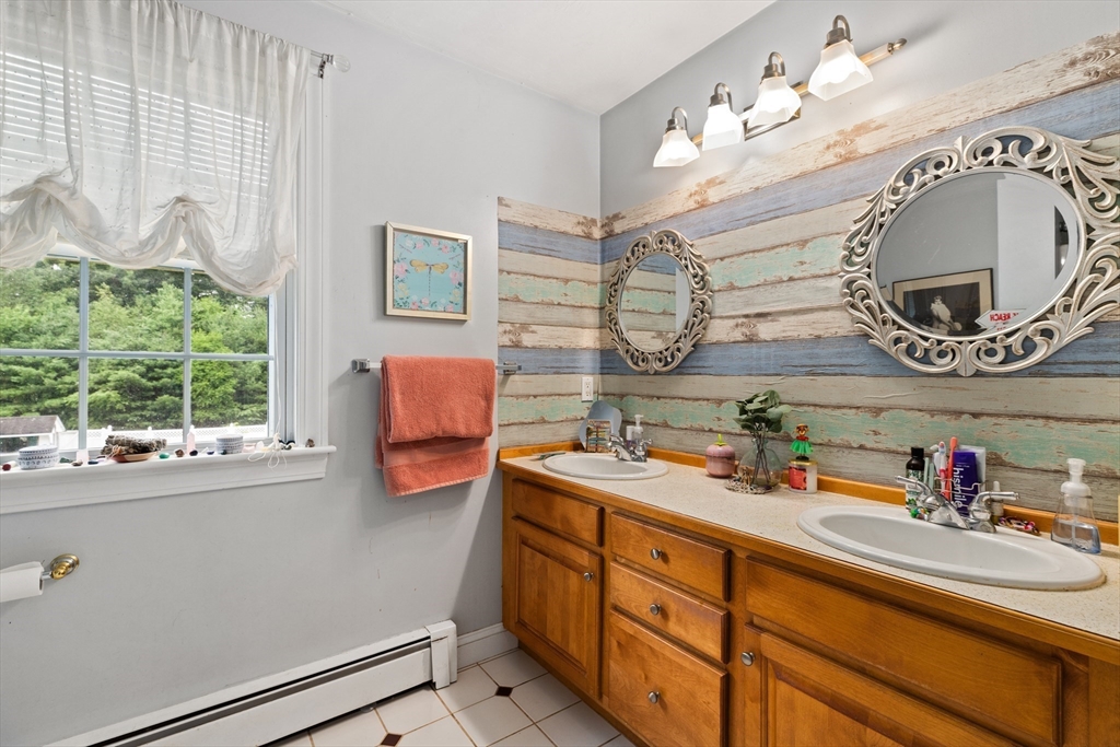 566 Mendon Road Sutton, MA 01590 - Photo 20 of 40