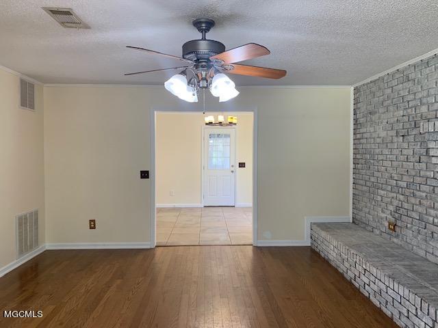 9044 Graham Road Moss Point, MS 39562 - Photo 15 of 30 IMG_6437