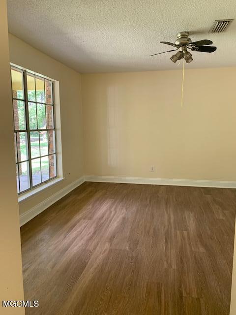 9044 Graham Road Moss Point, MS 39562 - Photo 10 of 30 IMG_6428