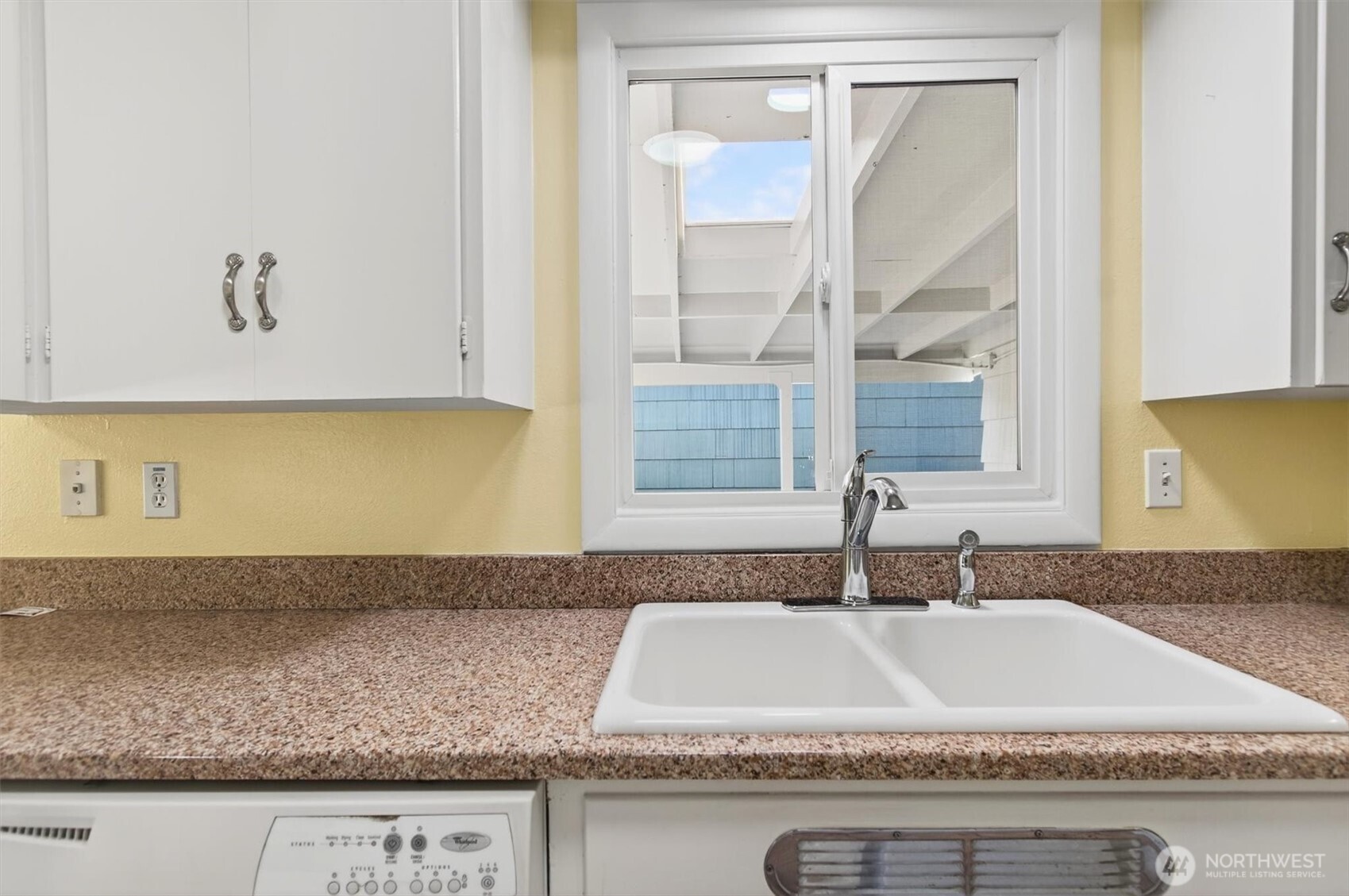 2763 Maple Street Longview, WA 98632 - Photo 12 of 37