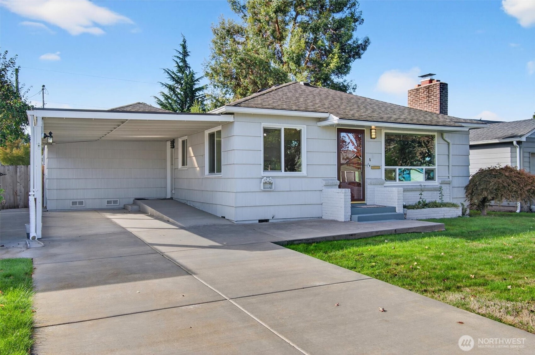 2763 Maple Street Longview, WA 98632 - Photo 2 of 37