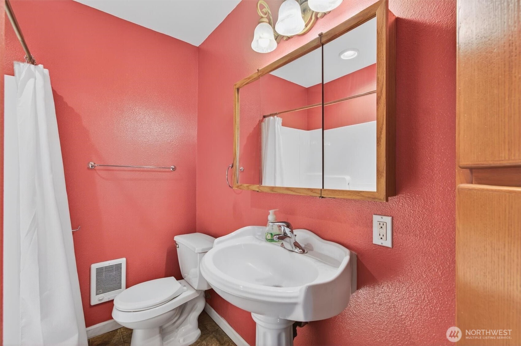 2763 Maple Street Longview, WA 98632 - Photo 27 of 37