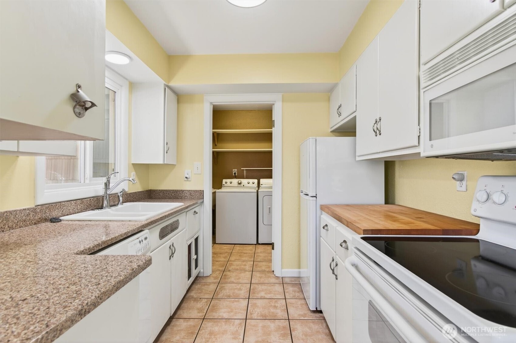 2763 Maple Street Longview, WA 98632 - Photo 10 of 37