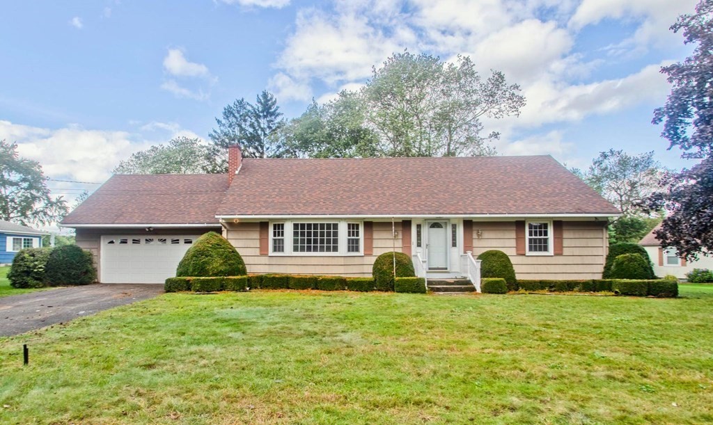 89 Richmond Road Ludlow, MA 01056 - Photo 1 of 30 Gallery Image 1