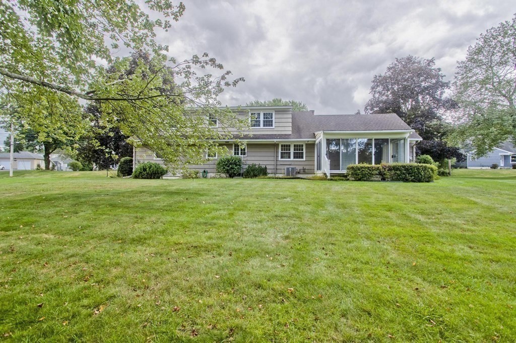 89 Richmond Road Ludlow, MA 01056 - Photo 6 of 30 Gallery Image 6