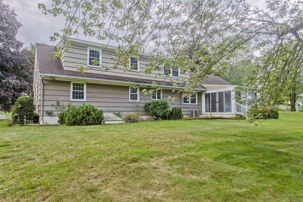 89 Richmond Road Ludlow, MA 01056 - Photo 7 of 30 Gallery Image 7