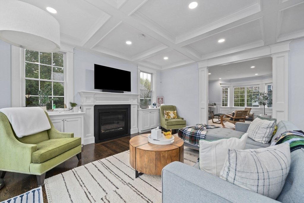 11 Woodhaven Road Newton, MA 02468 - Photo 2 of 42