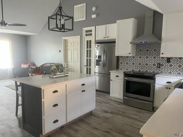 $485,000 | 102 Bayou Estates Drive, Des Allemands, LA 70030