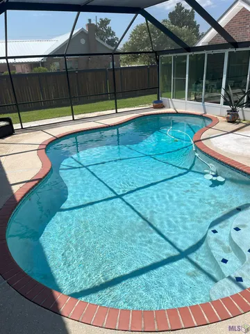 $485,000 | 102 Bayou Estates Drive, Des Allemands, LA 70030