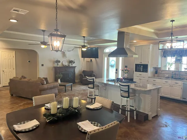 $485,000 | 102 Bayou Estates Drive, Des Allemands, LA 70030