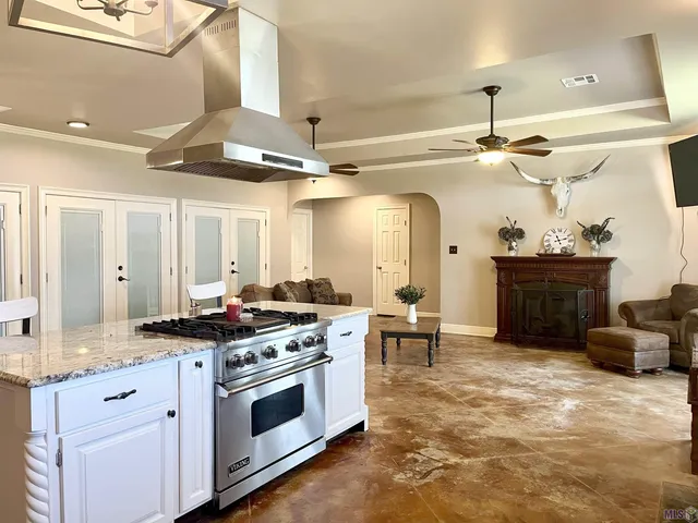 $485,000 | 102 Bayou Estates Drive, Des Allemands, LA 70030