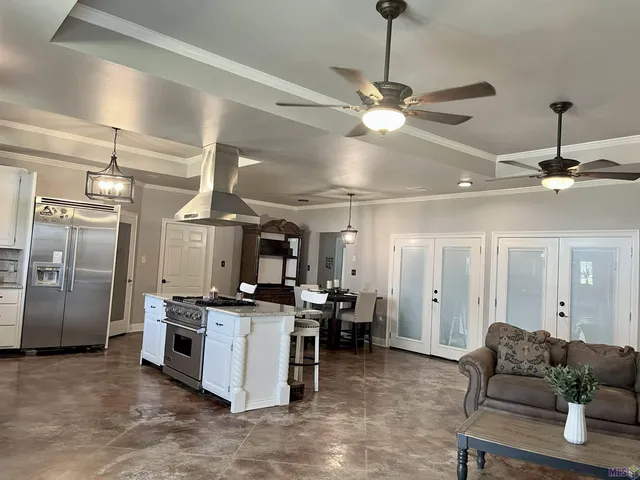 $485,000 | 102 Bayou Estates Drive, Des Allemands, LA 70030