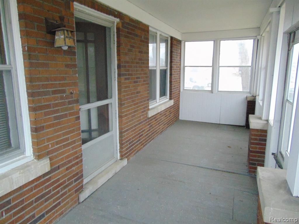 15350 East 10 Mile Road, Unit 1 Eastpointe, MI 48021 - Photo 2 of 17