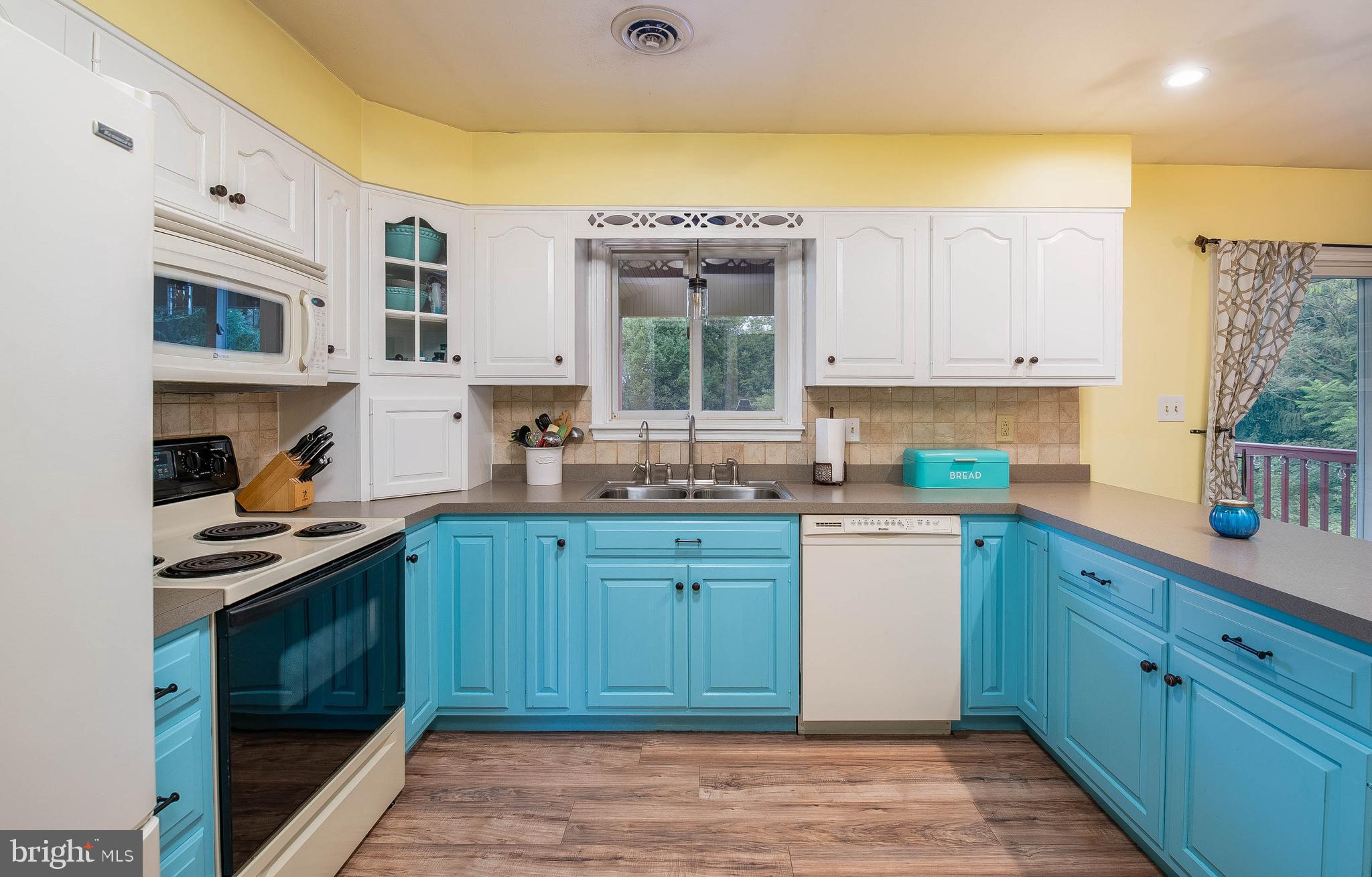 810 North Church Road Reading, PA 19608 - Photo 8 of 31 Gallery Image 8