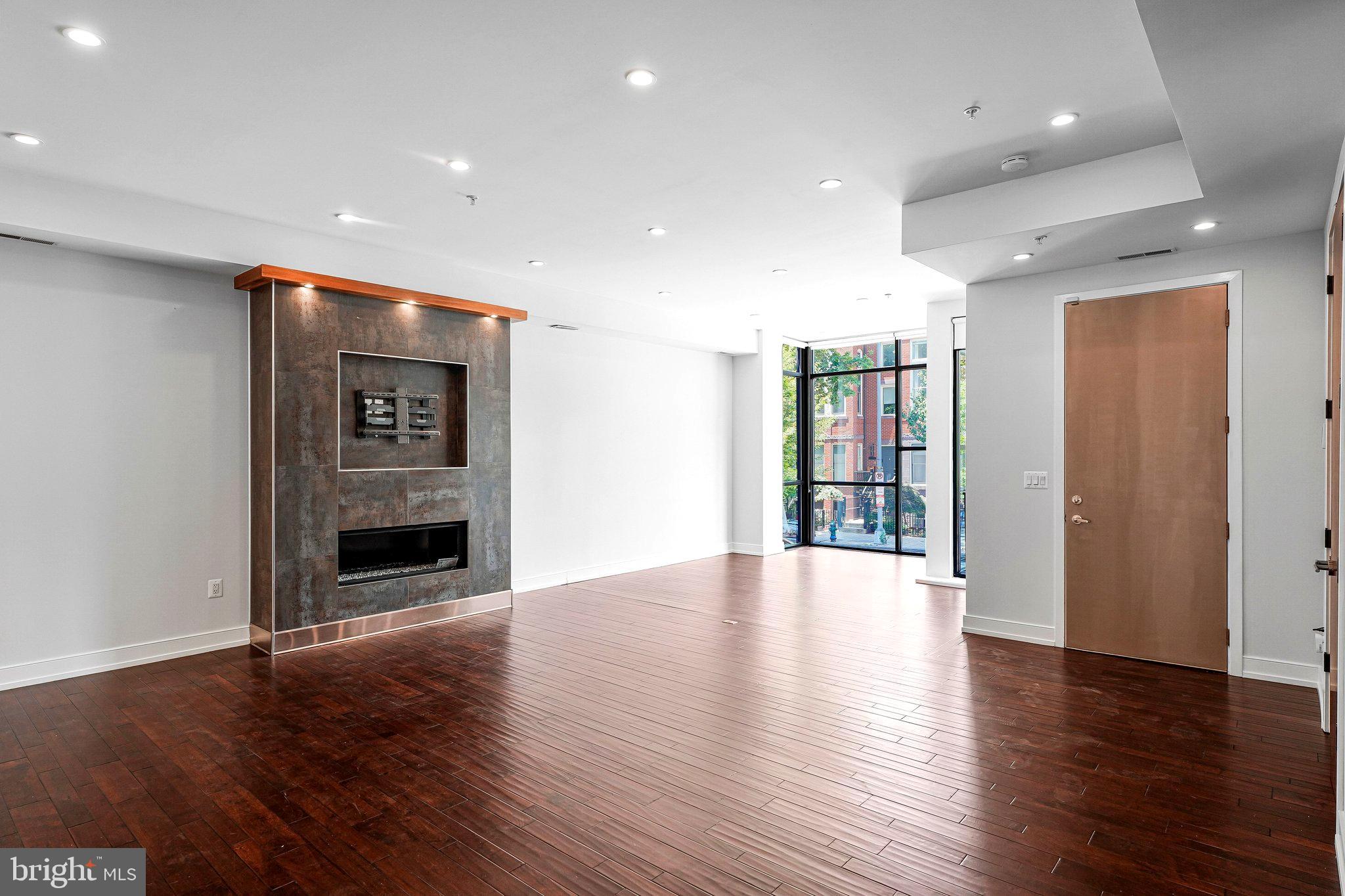 1931 12th Street Northwest, Unit A Washington, DC 20009 - Photo 8 of 47 Living room