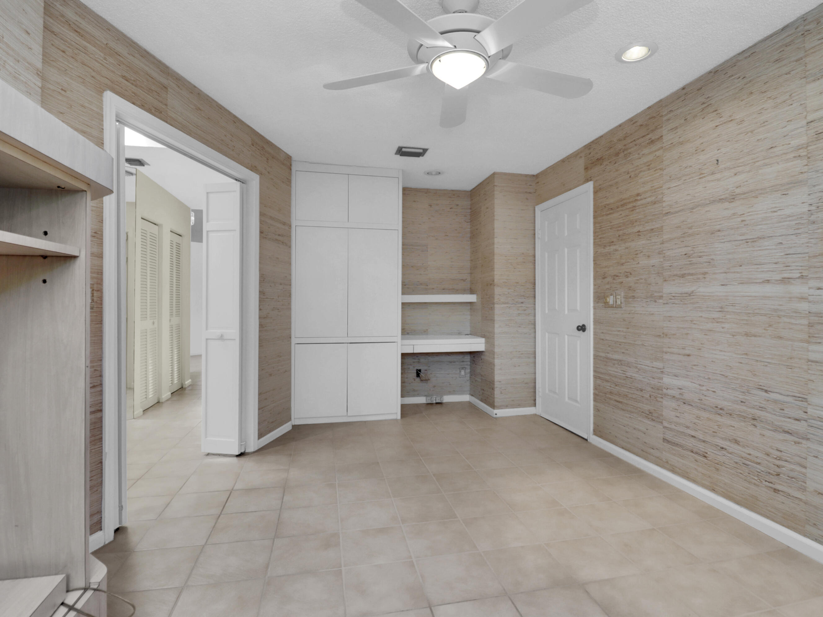 17300 Boca Club Boulevard, Unit 1203 Boca Raton, FL 33487 - Photo 25 of 45 IMG_8199