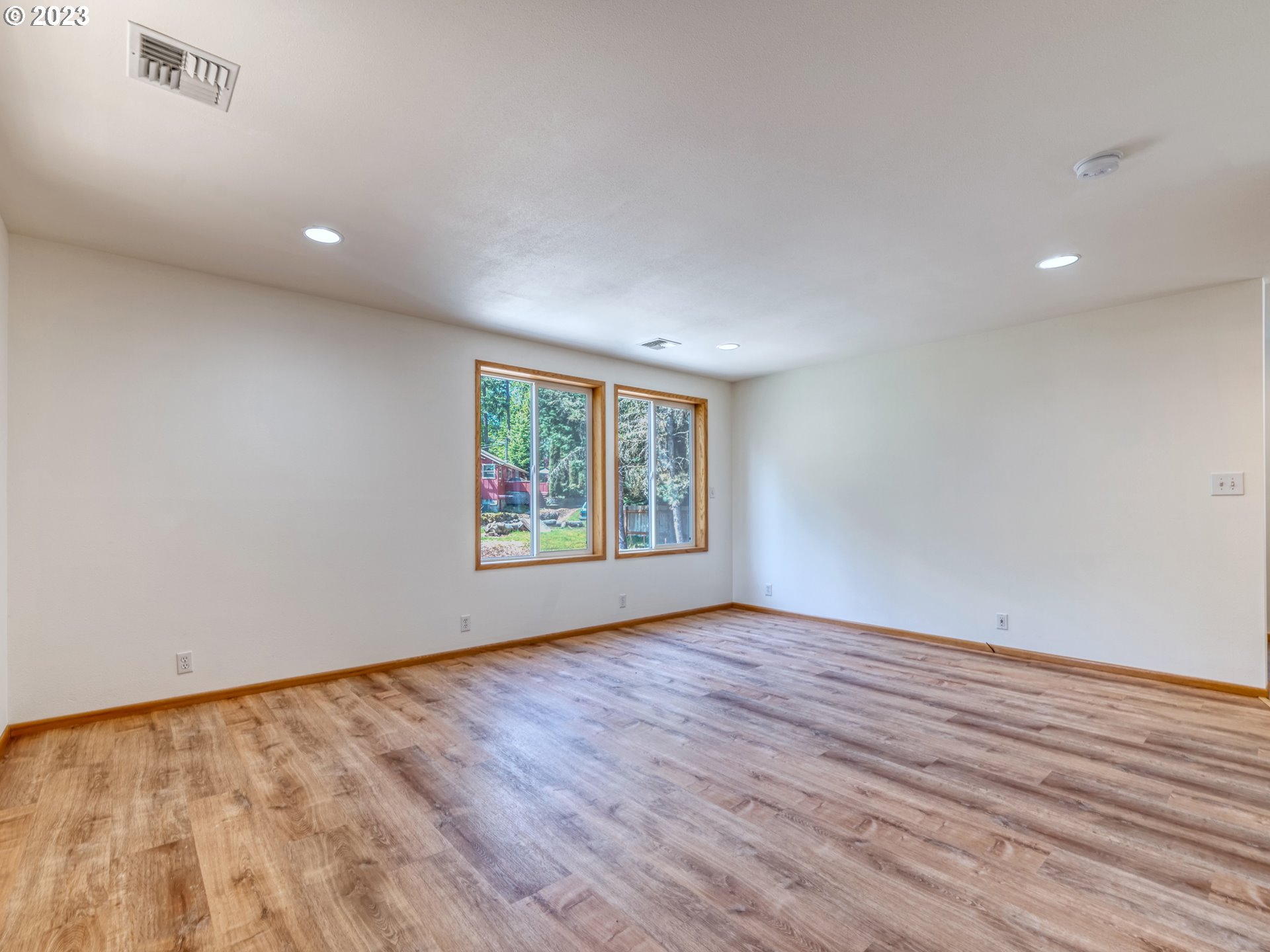 5080 Fox Hollow Road Eugene, OR 97405 - Photo 19 of 39 Bedroom