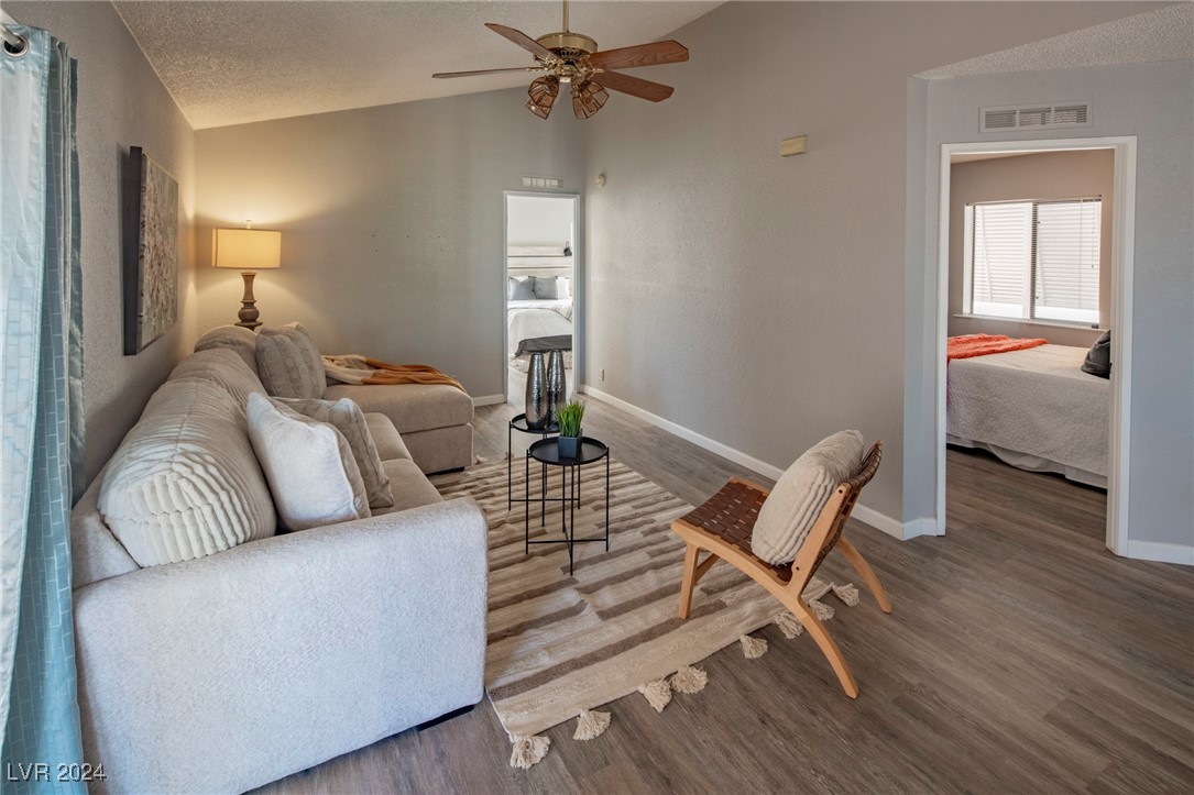 5467 Petaca Road Las Vegas, NV 89122 - Photo 12 of 41