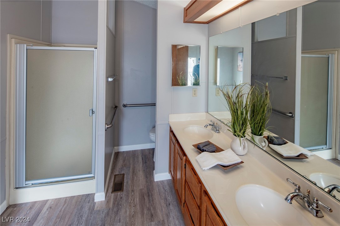 5467 Petaca Road Las Vegas, NV 89122 - Photo 15 of 41