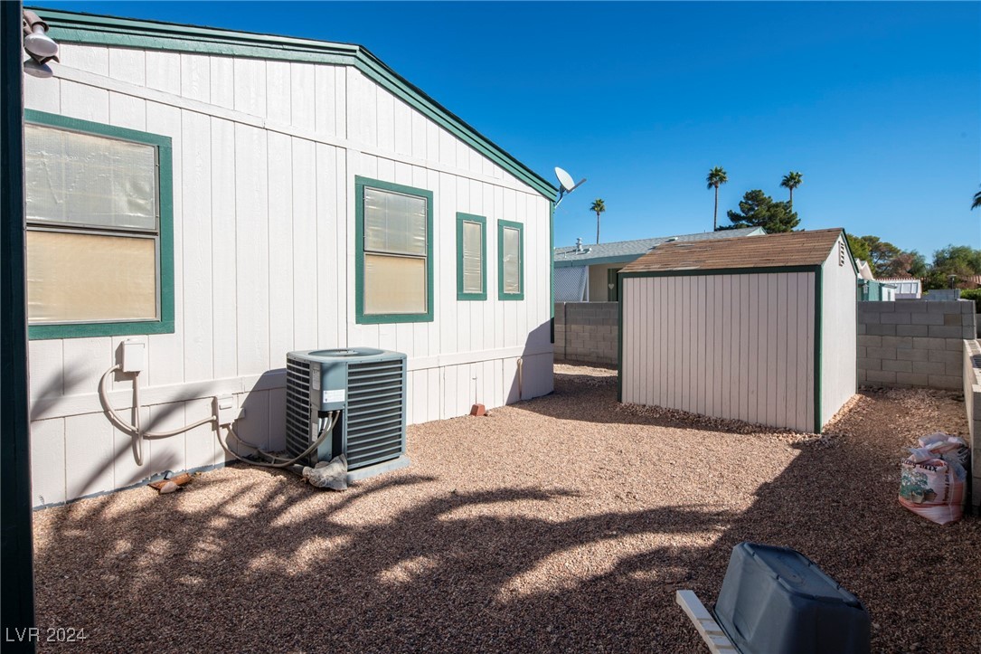 5467 Petaca Road Las Vegas, NV 89122 - Photo 30 of 41