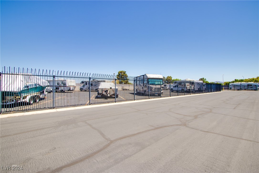 5467 Petaca Road Las Vegas, NV 89122 - Photo 37 of 41