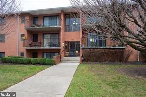 $160,000 | 1631 Edgewood Place, Unit 104, Hagerstown, MD 21740