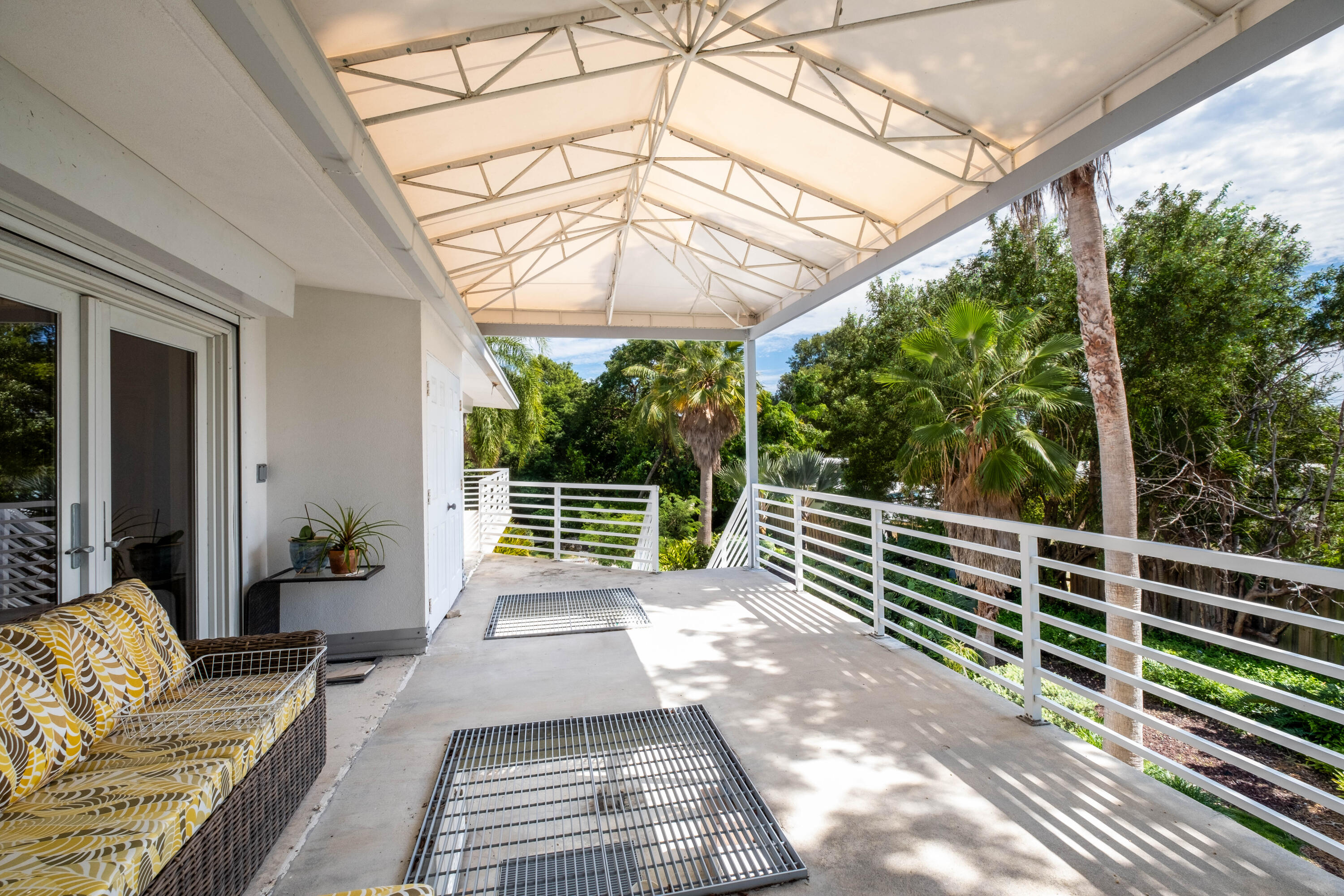 180 South Airport Road Tavernier, FL 33070 - Photo 23 of 33 a view of outdoor space and deck