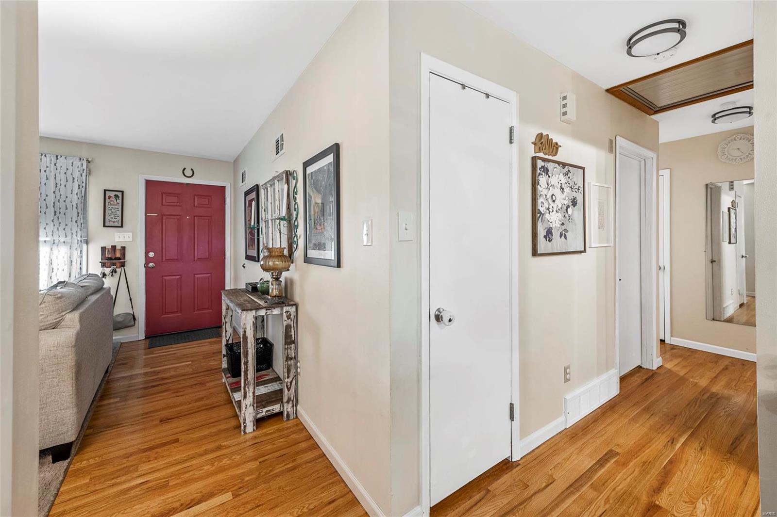 649 Leolia Drive Arnold, MO 63010 - Photo 4 of 22