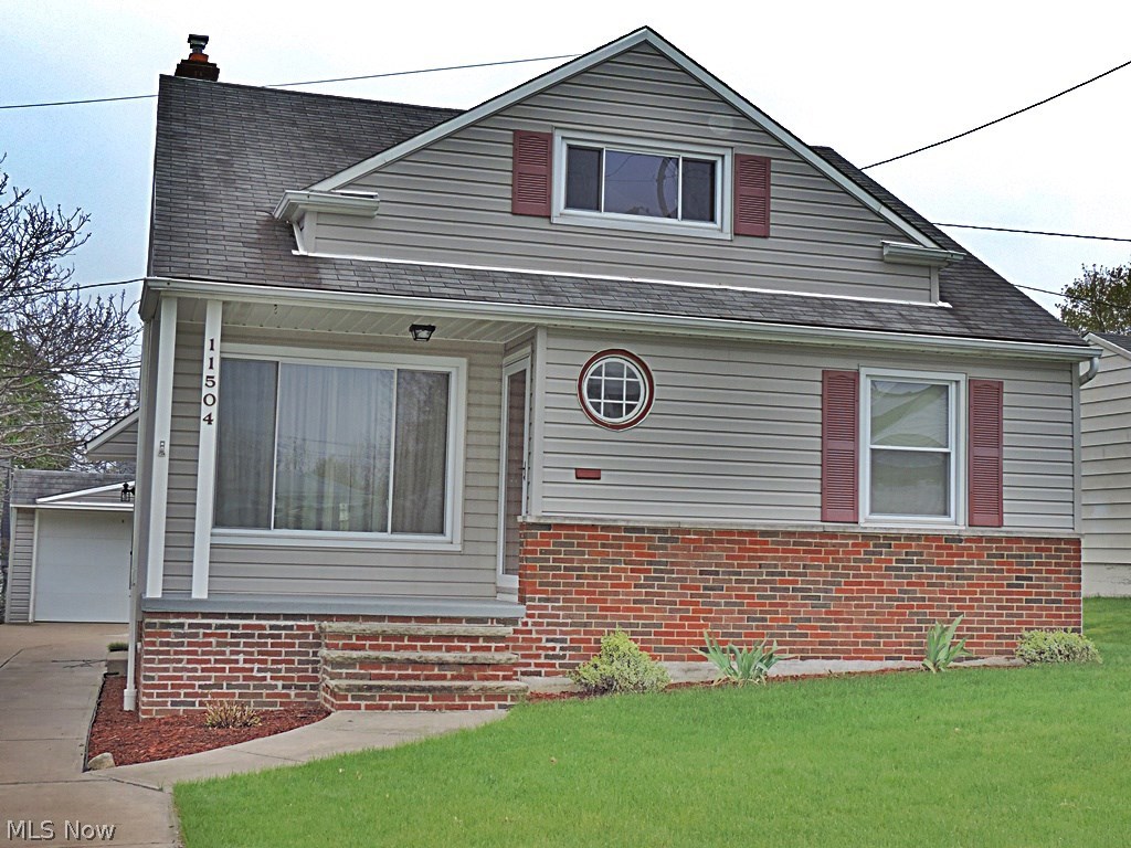 11504 Fordham Road Garfield Heights, OH 44125 - Photo 2 of 31