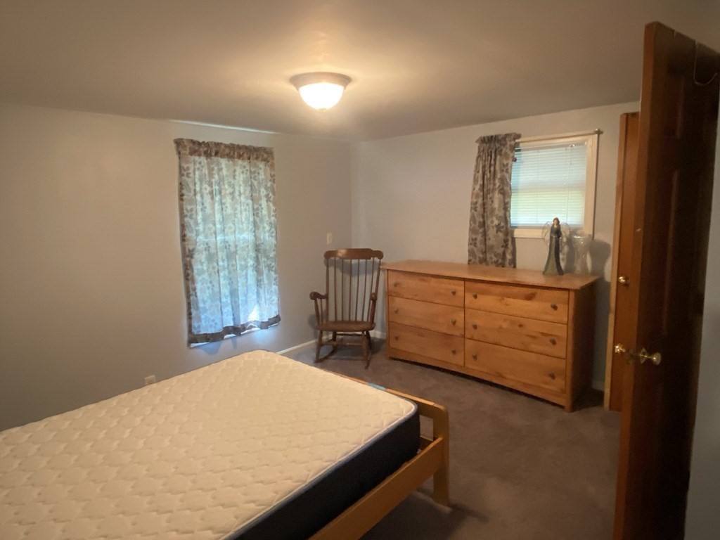 69 Holly Road Taunton, MA 02780 - Photo 17 of 20 Gallery Image 17