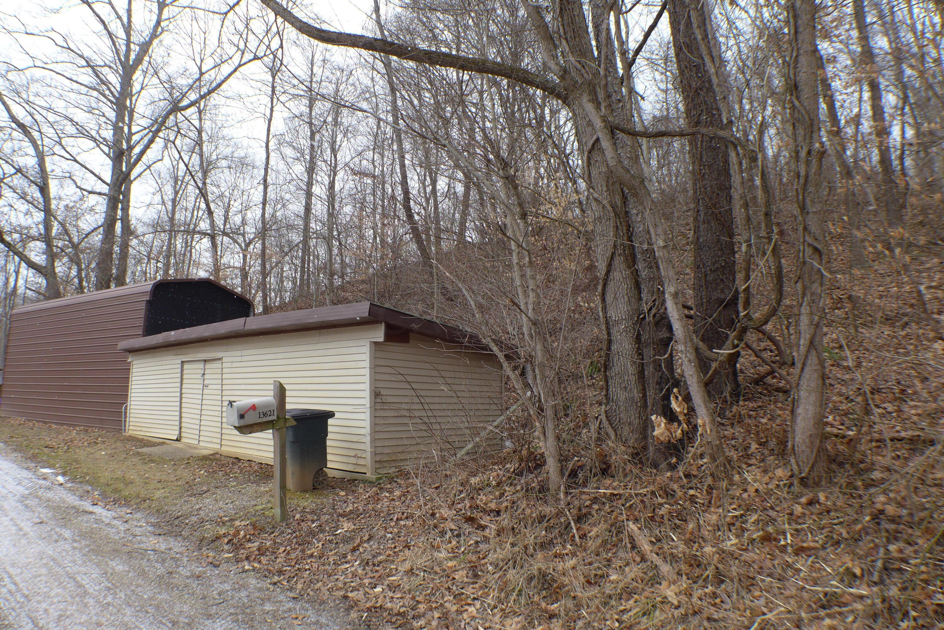 13621 Burns Road Amanda, OH 43102 - Photo 8 of 41 P1120083