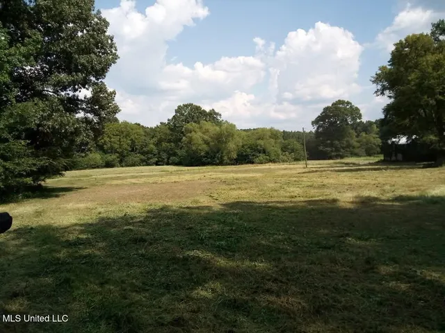 $160,000 | 1201 Vfw Road, Lake, MS 39092