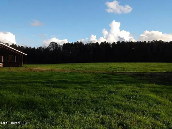 $147,000 | 1201 Vfw Road, Lake, MS 39092