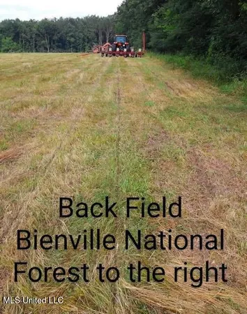 $147,000 | 1201 Vfw Road, Lake, MS 39092