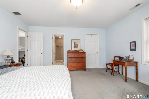 $624,900 | 6 Rollwood Drive, Guilford, CT 06437