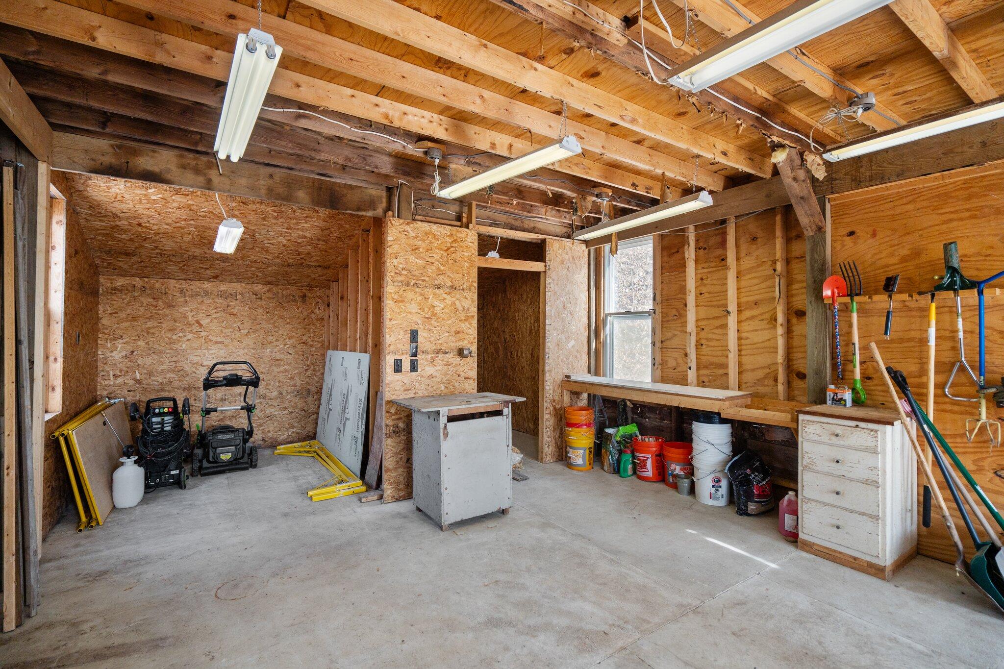 21110 Kaiser Road Gregory, MI 48137 - Photo 58 of 73 74-web-or-mls-DSC02729