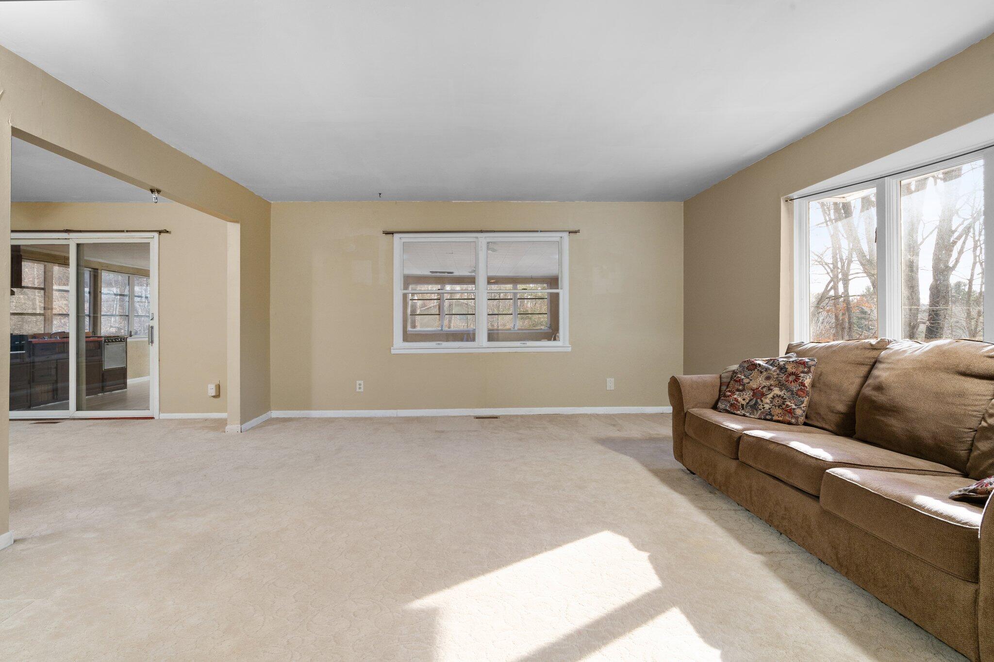 21110 Kaiser Road Gregory, MI 48137 - Photo 9 of 73 34-web-or-mls-DSC02539