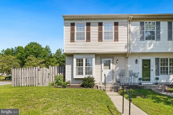 $2,100 | 2 Chelmsford Court, Baltimore, MD 21220