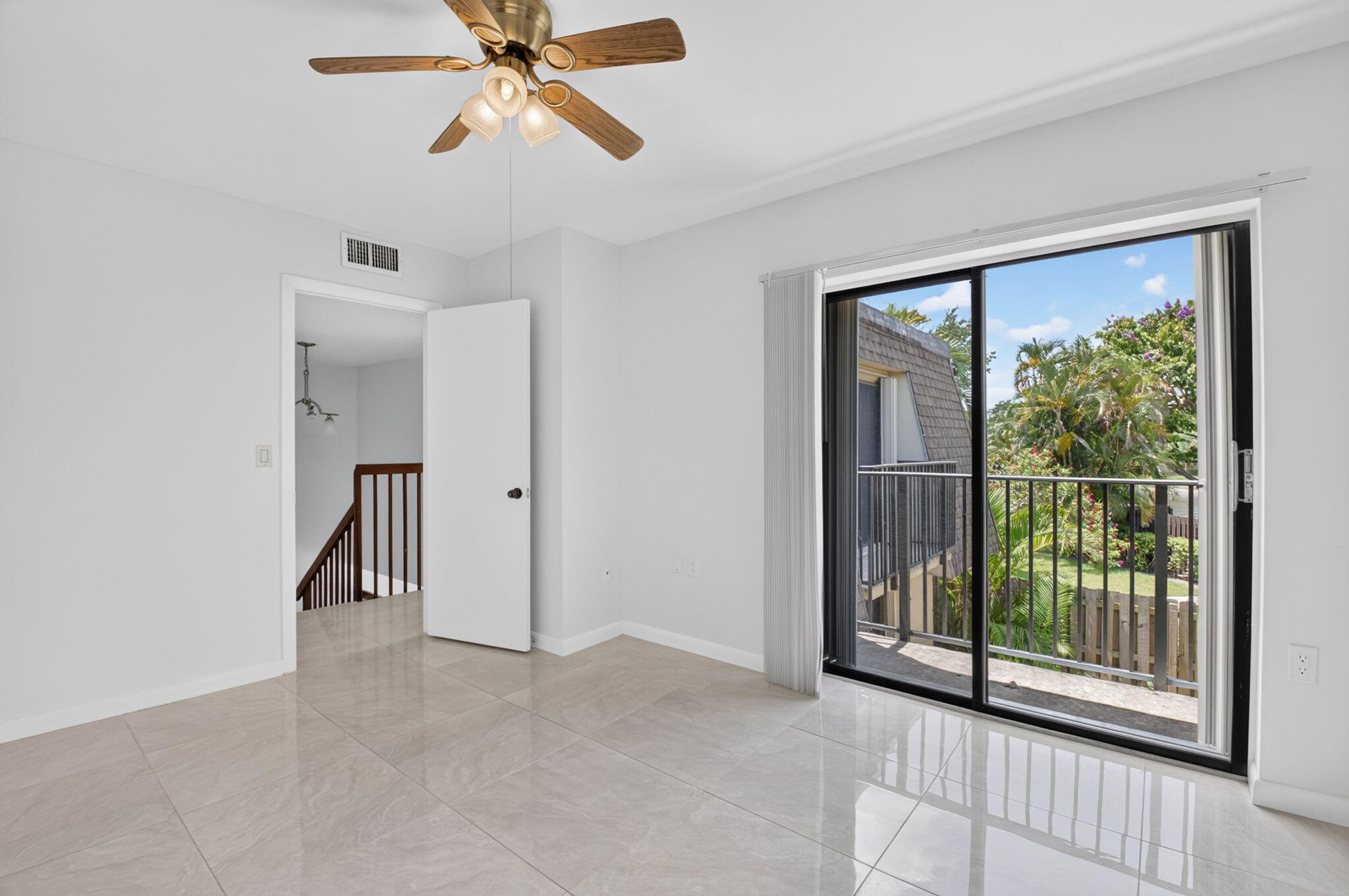 2887 Southwest 22nd Circle, Unit 49B Delray Beach, FL 33445 - Photo 25 of 46 25-web-or-mls-DSC_5526