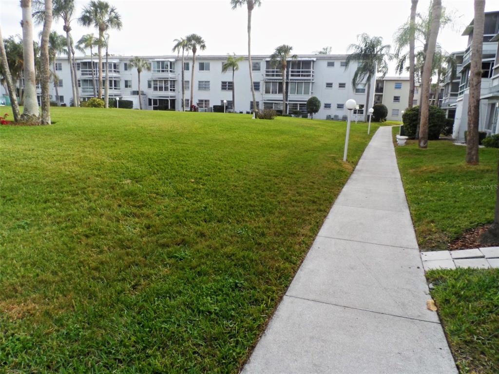 2083 Canal Drive, Unit L32 Bradenton, FL 34207 - Photo 13 of 15