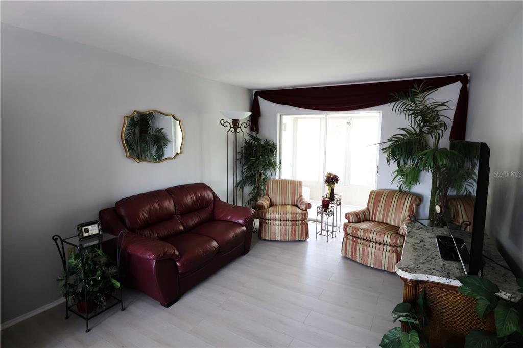 2083 Canal Drive, Unit L32 Bradenton, FL 34207 - Photo 3 of 15