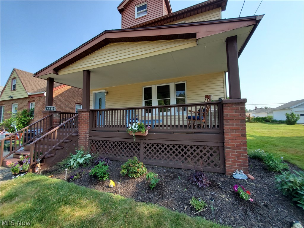 3313 Hearthstone Road Cleveland, OH 44134 - Photo 2 of 16 Gallery Image 2