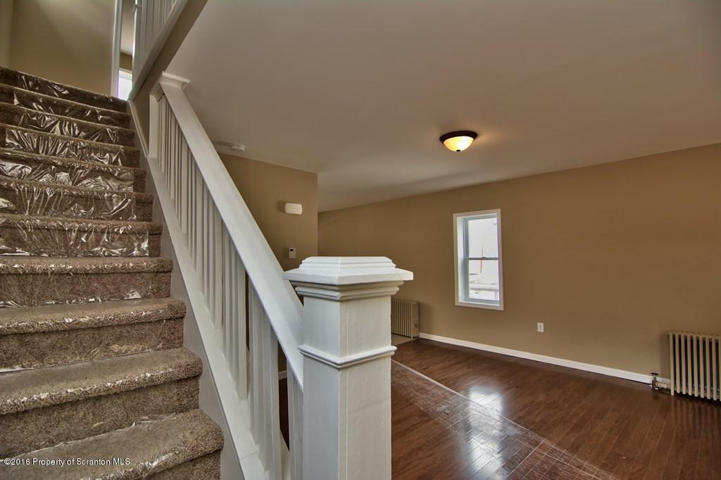 111 South Ridge Street Taylor, PA 18517 - Photo 12 of 29 Gallery Image 12